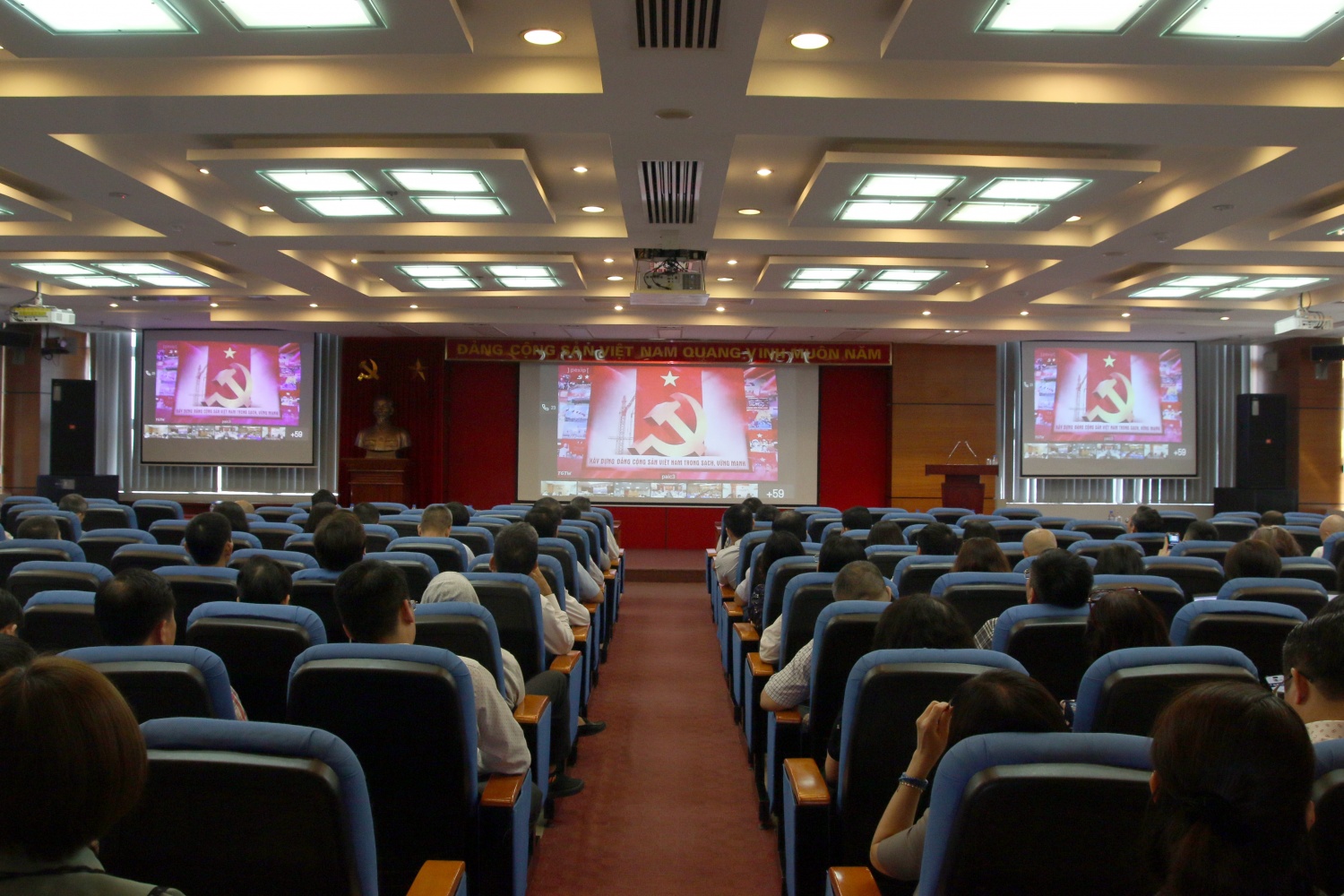 Gần 9.000 đảng viên Đảng bộ Tập đoàn Dầu khí Quốc gia Việt Nam tham gia học tập, quán triệt Quy định số 144-QĐ/TW và Chỉ thị số 35-CT/TW Gần 9.000 đảng viên Đảng bộ Tập đoàn Dầu khí Quốc gia Việt Nam tham gia học tập, quán triệt Quy định số 144-QĐ/TW và Chỉ thị số 35-CT/TW