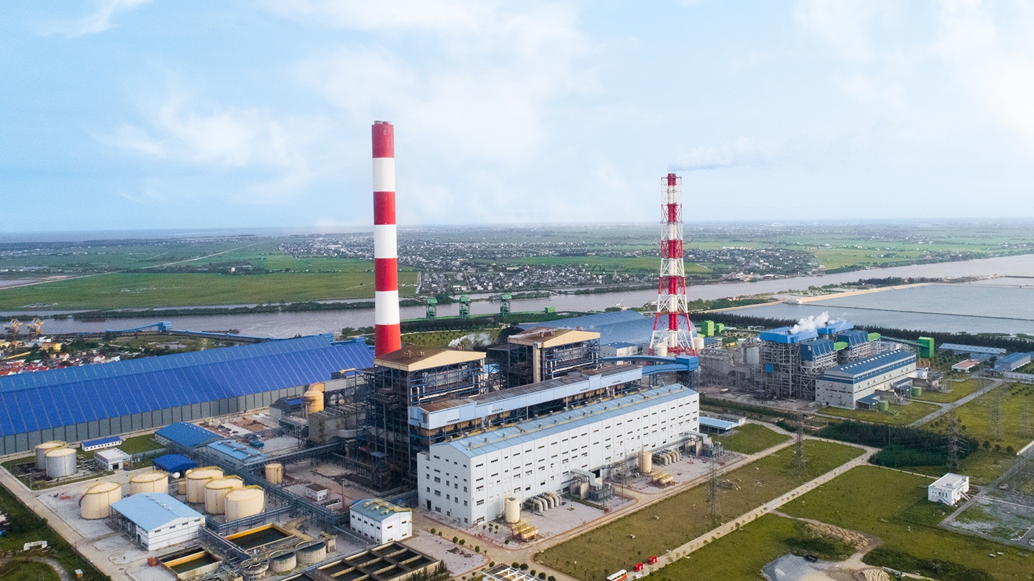 Petrovietnam hoàn thành vượt mức kế hoạch SXKD 6 tháng đầu năm Petrovietnam hoàn thành vượt mức kế hoạch SXKD 6 tháng đầu năm