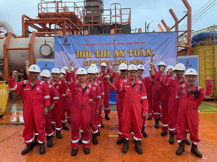 PVEP-POC với thông điệp “Bờ Biển Sạch – Tương Lai Xanh” PVEP-POC lan tỏa thông điệp “Bờ biển sạch – Tương lai xanh”
