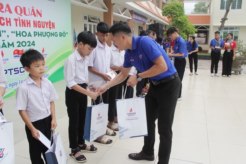 Cụm phối hợp hoạt động Bà Rịa - Vũng Tàu tổ chức lễ ra quân chiến dịch Cụm phối hợp hoạt động Bà Rịa - Vũng Tàu tổ chức ra quân chiến dịch “Mùa hè xanh” năm 2024