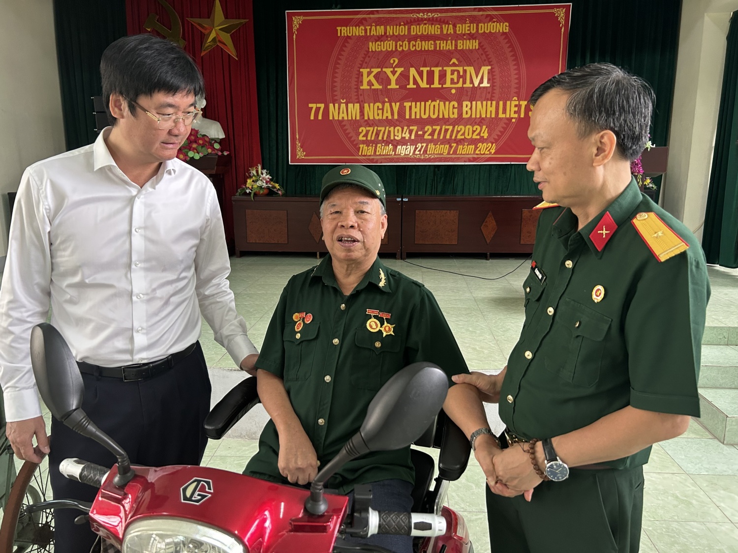 Đoàn công tác Petrovietnam thăm hỏi, tri ân các thương, bệnh binh tại Thái Bình, Hà Nam, Phú Thọ Đoàn công tác Petrovietnam tri ân các thương bệnh binh