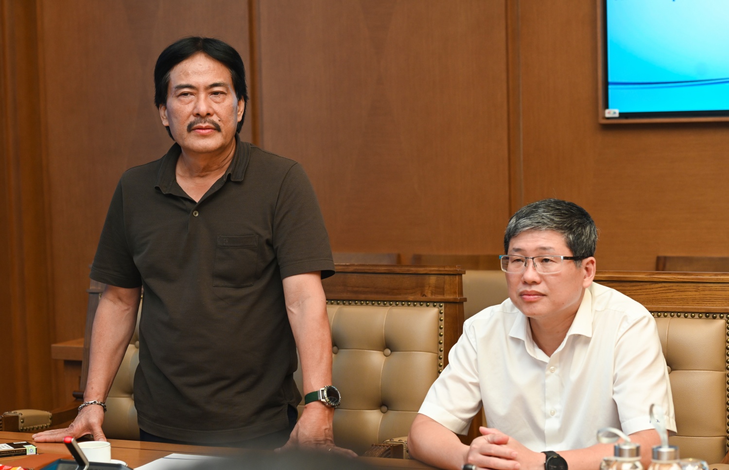 Đồng chí Nguyễn Hùng Dũng, nguyên Thành viên HĐTV Tập đoàn, Phó Chủ tịch kiêm Tổng Thư ký Hội DKVN phát biểu tại buổi gặp mặt Đồng chí Nguyễn Hùng Dũng, nguyên Thành viên HĐTV Tập đoàn, Phó Chủ tịch kiêm Tổng Thư ký Hội DKVN phát biểu tại buổi gặp mặt