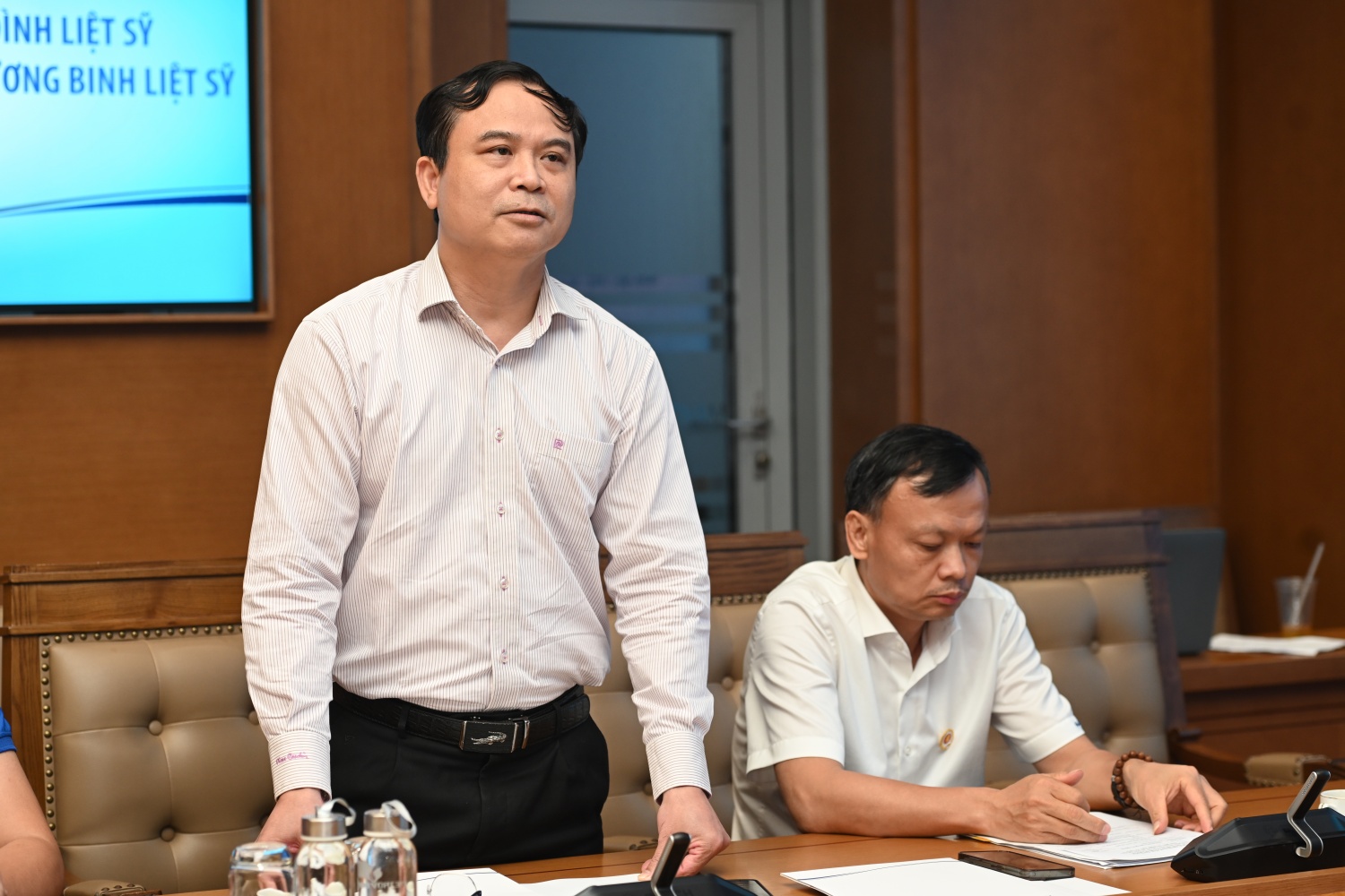 Đồng chí Đặng Văn Huệ - Chủ tịch Công đoàn Cơ quan Tập đoàn phát biểu Đồng chí Đặng Văn Huệ - Chủ tịch Công đoàn Cơ quan Tập đoàn phát biểu