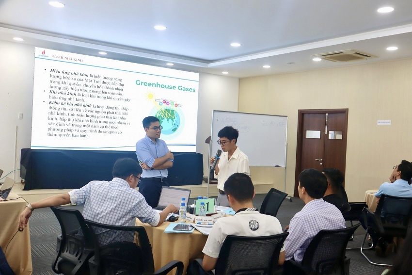 Khóa đào tạo “Thích ứng với biến đổi khí hậu, cắt giảm khí nhà kính của Tập đoàn Dầu Khí Việt Nam và các đơn vị” Petrovietnam tổ chức khóa đào tạo “Thích ứng với biến đổi khí hậu, cắt giảm khí nhà kính”
