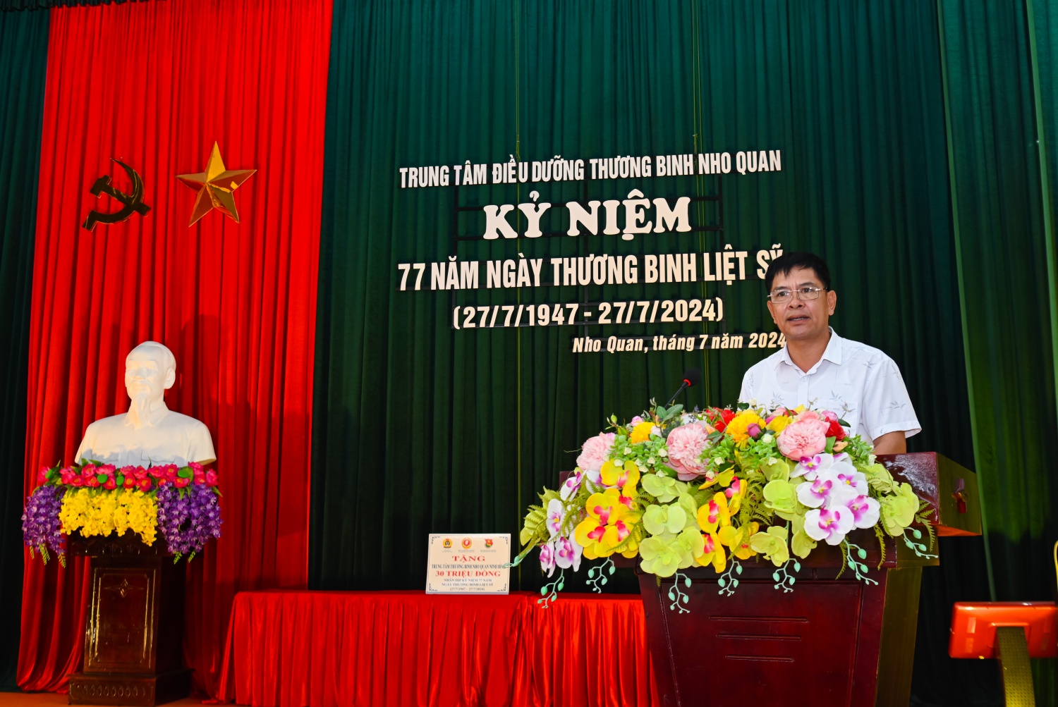 Đoàn Thanh niên Petrovietnam thăm và tặng quà các thương, bệnh binh tại Ninh Bình và Hà Nam Đoàn Thanh niên Tập đoàn thăm và tặng quà các thương, bệnh binh tại Ninh Bình và Hà Nam