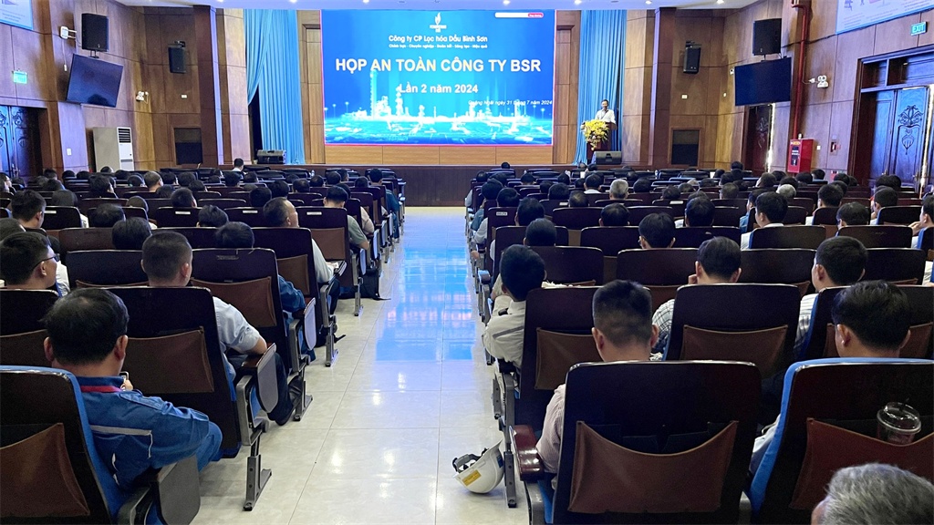 Toàn cảnh buổi họp An toàn lần 2 năm 2024 tại NMLD Dung Quất Toàn cảnh buổi họp An toàn lần 2 năm 2024 tại NMLD Dung Quất