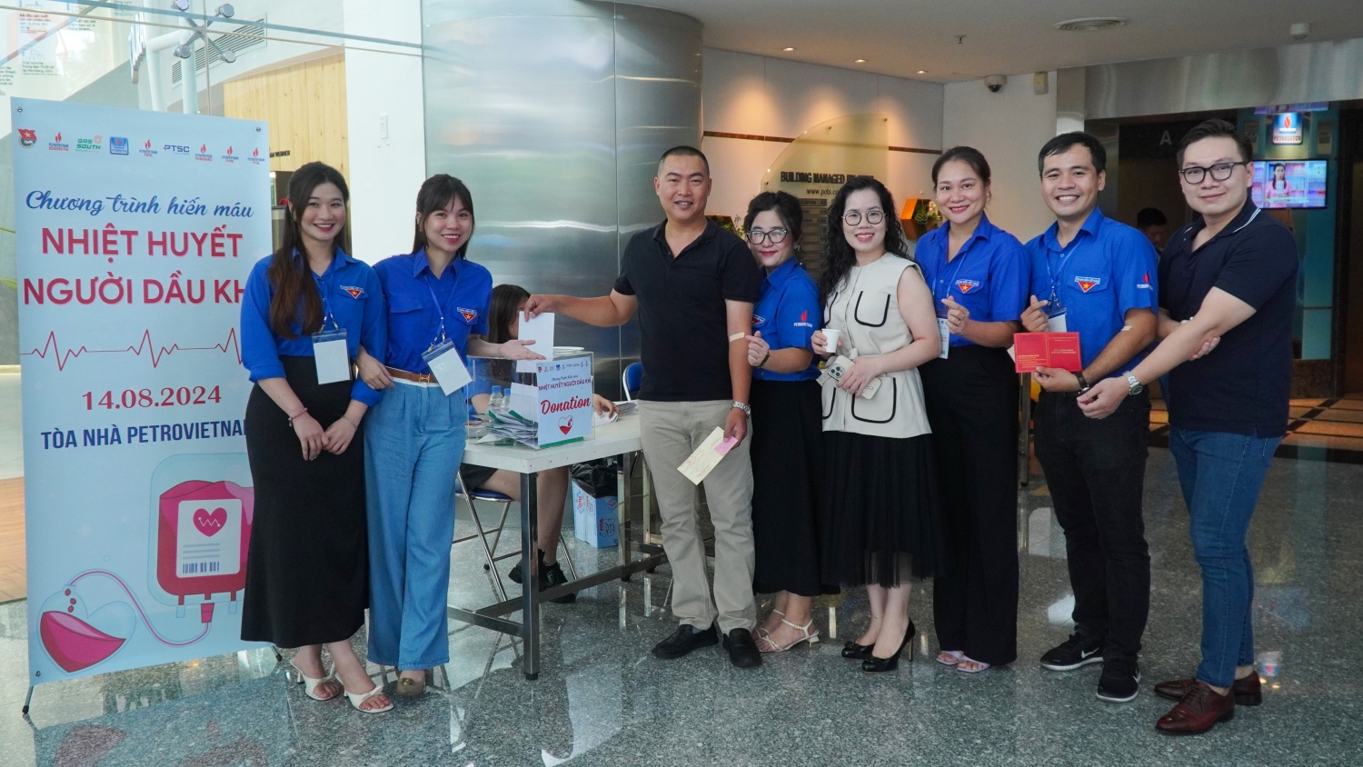 Các đơn vị Dầu khí khu vực TP HCM tham gia hiến máu nhân đạo Các đơn vị Dầu khí khu vực TP HCM tổ chức hiến máu nhân đạo