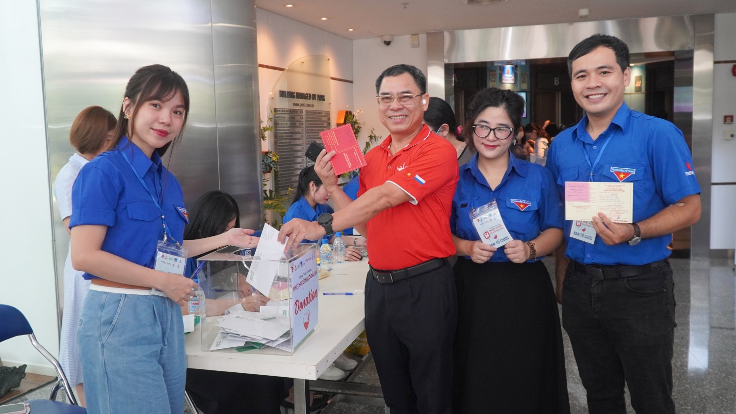 Các đơn vị Dầu khí khu vực TP HCM tham gia hiến máu nhân đạo Các đơn vị Dầu khí khu vực TP HCM tham gia hiến máu nhân đạo