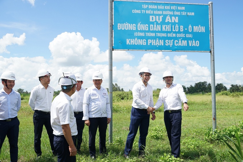Petrovietnam thực hiện an sinh xã hội và phát động trồng cây tại TP Cần Thơ Petrovietnam ủng hộ 6 tỷ đồng xây nhà Đại đoàn kết tại Cần Thơ và Kiên Giang