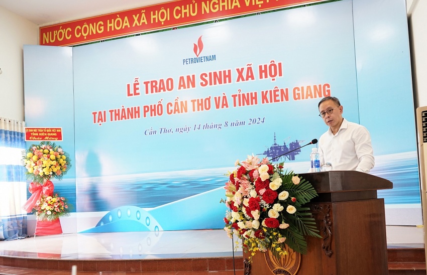Petrovietnam ủng hộ 6 tỷ đồng xây nhà Đại đoàn kết tại Cần Thơ và Kiên Giang Petrovietnam ủng hộ 6 tỷ đồng xây nhà Đại đoàn kết tại Cần Thơ và Kiên Giang