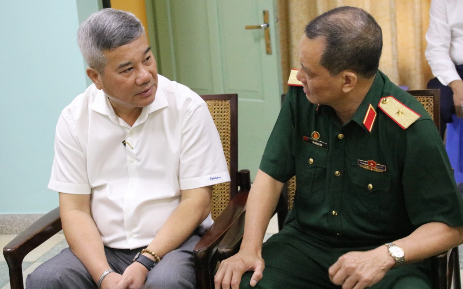 Đoàn đại biểu Petrovietnam dâng hương tưởng niệm Chủ tịch Hồ Chí Minh tại Khu di tích lịch sử K9 - Đá Chông Đoàn đại biểu Petrovietnam dâng hương tưởng niệm Chủ tịch Hồ Chí Minh tại Khu di tích lịch sử K9 - Đá Chông
