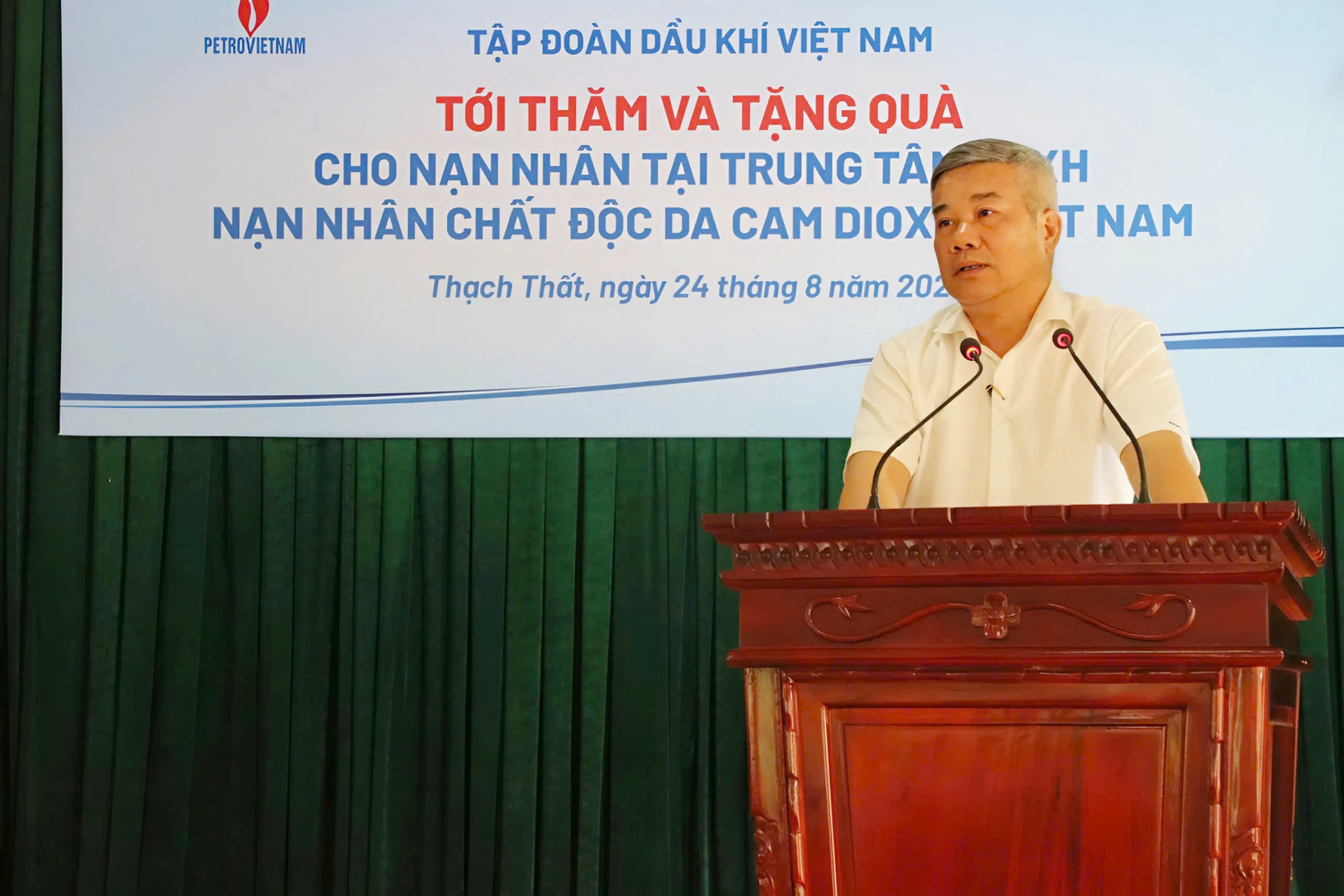 Petrovietnam tiếp tục đồng hành xoa dịu nỗi đau da cam Petrovietnam tiếp tục đồng hành xoa dịu nỗi đau da cam