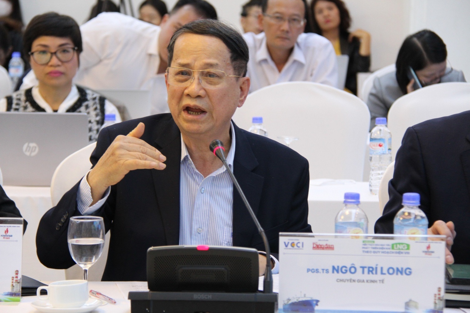 Tại sao giá điện LNG chưa hấp dẫn nhà đầu tư? Tại sao giá điện LNG chưa hấp dẫn nhà đầu tư?