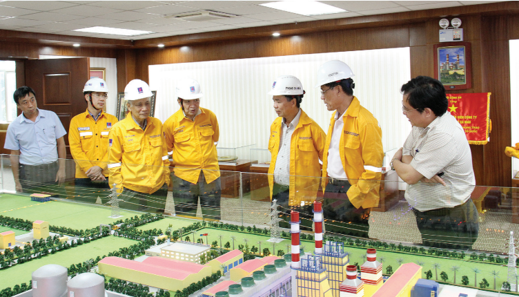 Phát huy vai trò của Hội Dầu khí Việt Nam trong phát triển ngành Dầu khí Phát huy vai trò của Hội Dầu khí Việt Nam trong phát triển ngành Dầu khí