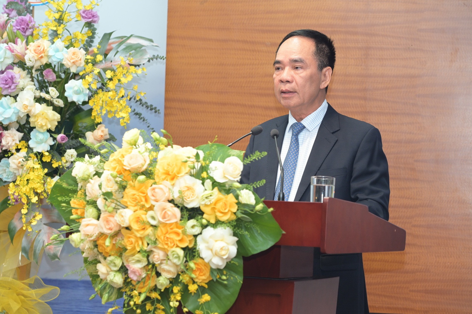 Lễ kỷ niệm 15 năm thành lập Hội Dầu khí Việt Nam Lễ kỷ niệm 15 năm thành lập Hội Dầu khí Việt Nam