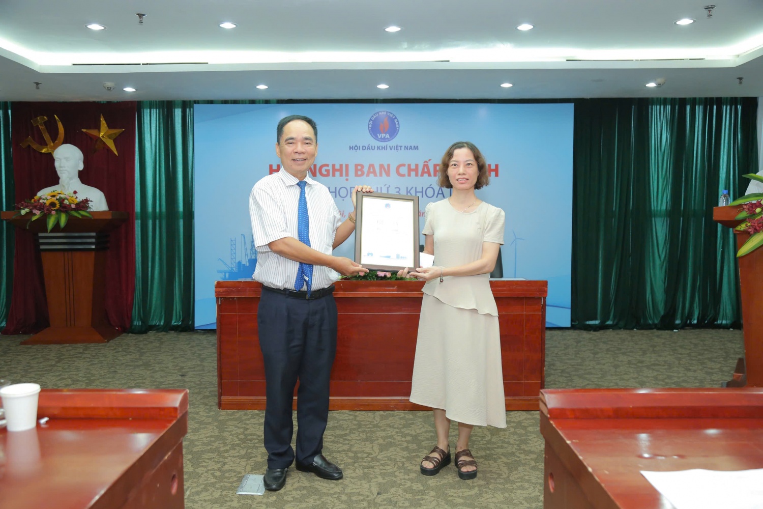 Hội Dầu khí Việt Nam tổ chức Hội nghị Ban chấp hành lần thứ 3, nhiệm kỳ IV Hội Dầu khí Việt Nam tổ chức Hội nghị Ban chấp hành lần thứ 3, nhiệm kỳ IV
