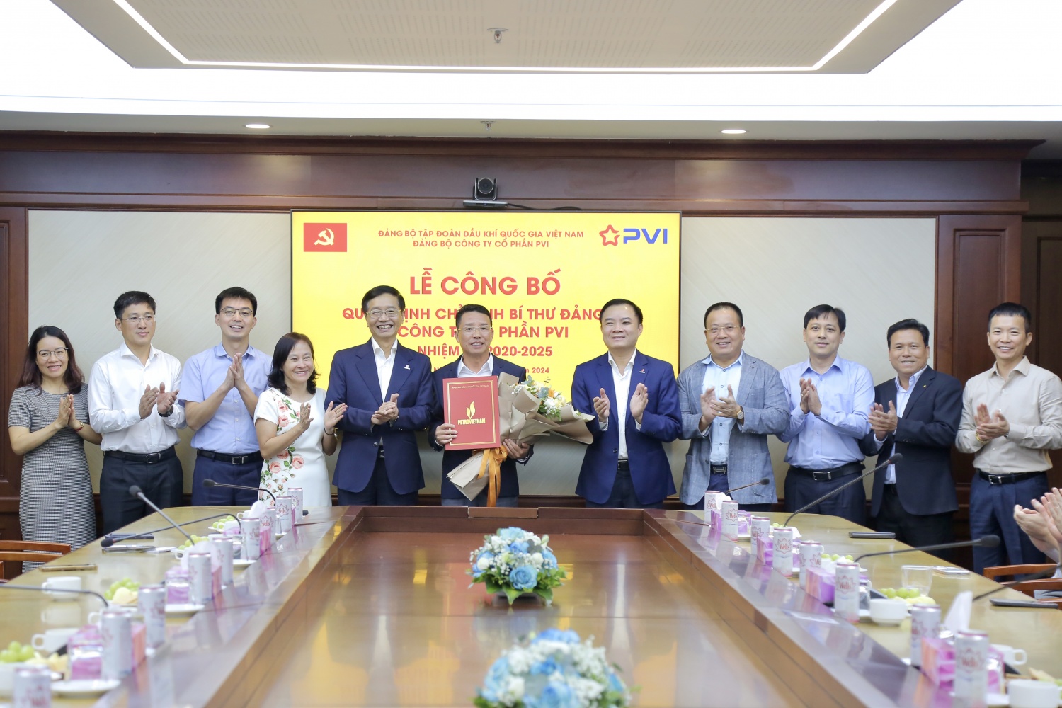 Công bố quyết định Bí thư Đảng ủy Công ty Cổ phần PVI Công bố quyết định Bí thư Đảng ủy Công ty Cổ phần PVI