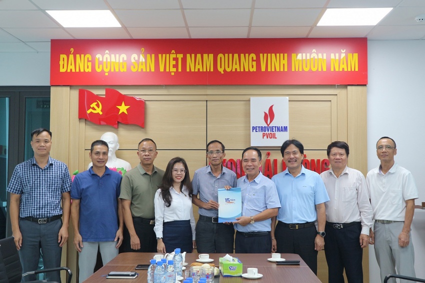 Hội Dầu khí Việt Nam trao nghĩa tình đến Người lao động Dầu khí bị ảnh hưởng bão số 3 Hội Dầu khí Việt Nam trao nghĩa tình đến Người lao động Dầu khí bị ảnh hưởng bão số 3
