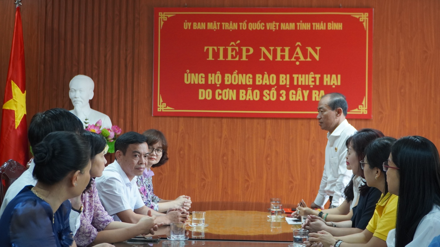 Petrovietnam hỗ trợ các tỉnh Thái Bình, Nam Định, Ninh Bình khắc phục hậu quả sau bão số 3 Petrovietnam hỗ trợ các tỉnh Thái Bình, Nam Định, Ninh Bình khắc phục hậu quả sau bão số 3