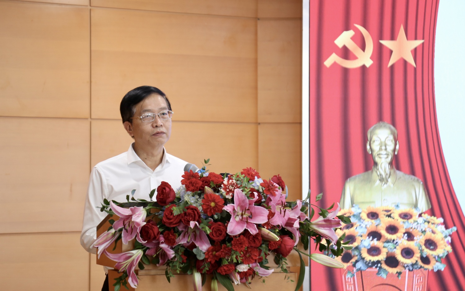 Chuỗi dự án khí điện Lô B-Ô Môn tổ chức phổ biến, triển khai thực hiện Kết luận 76-KL/TW Chuỗi dự án khí điện Lô B – Ô Môn tổ chức phổ biến, triển khai thực hiện Kết luận 76-KL/TW