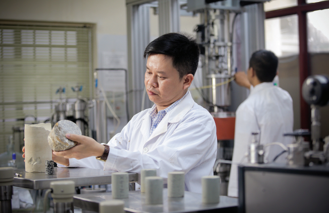 Hội Dầu Khí Việt Nam thúc đẩy công tác đào tạo, phát triển nguồn nhân lực Dầu khí Hội Dầu Khí Việt Nam thúc đẩy công tác đào tạo, phát triển nguồn nhân lực Dầu khí