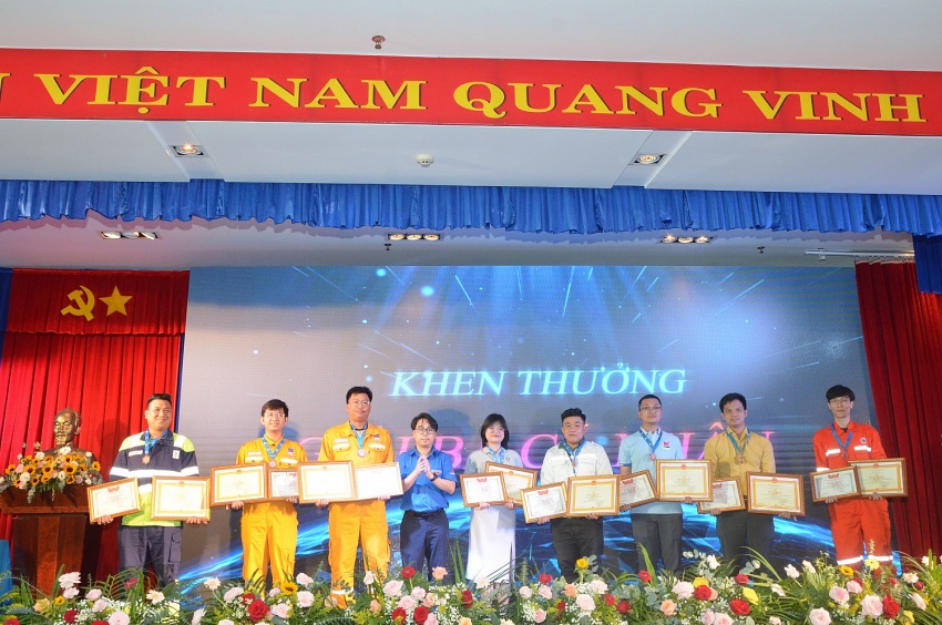 Bế mạc Hội thi tay nghề Dầu khí lần thứ VII năm 2024: Tôn vinh những bàn tay vàng của ngành Dầu khí Bế mạc Hội thi tay nghề Dầu khí lần thứ VII năm 2024: Tôn vinh những bàn tay vàng của ngành Dầu khí