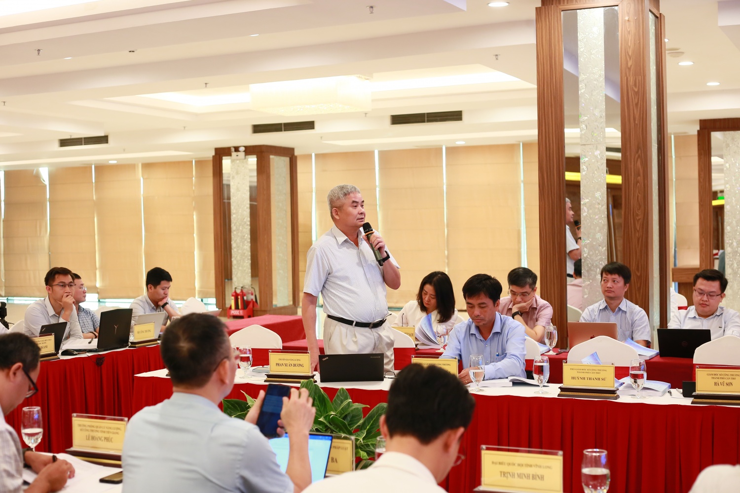 Ông Phan Xuân Dương, chuyên gia tư vấn năng lượng độc lập Ông Phan Xuân Dương, chuyên gia tư vấn năng lượng độc lập