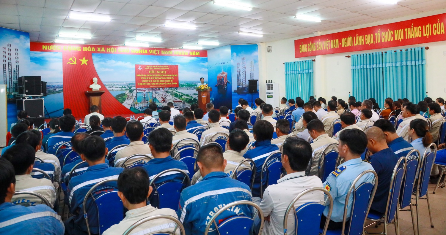 Toàn cảnh Hội nghị. Toàn cảnh Hội nghị.