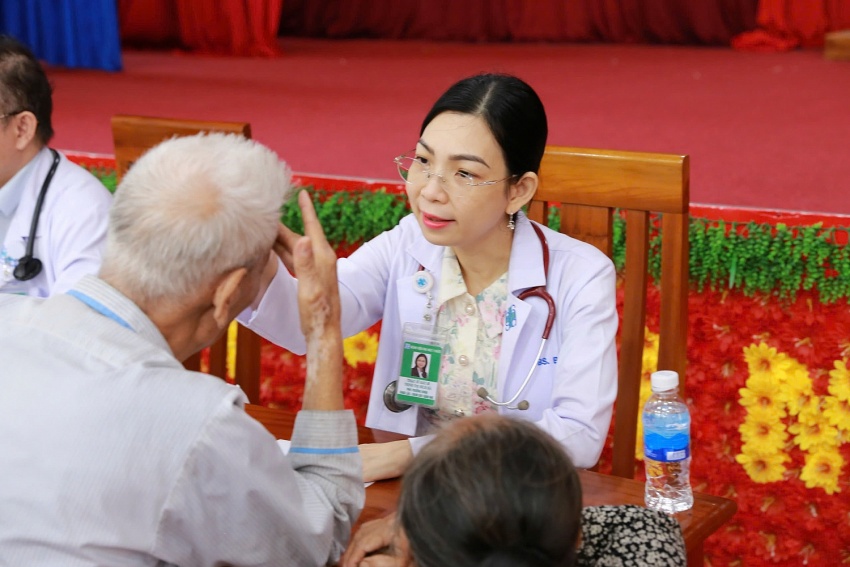 Đoàn Thanh niên PTSC đồng hành tổ chức Chương trình Đoàn Thanh niên PTSC đồng hành tổ chức Chương trình 'Chăm sóc sức khỏe Cộng đồng' tại Hà Tĩnh