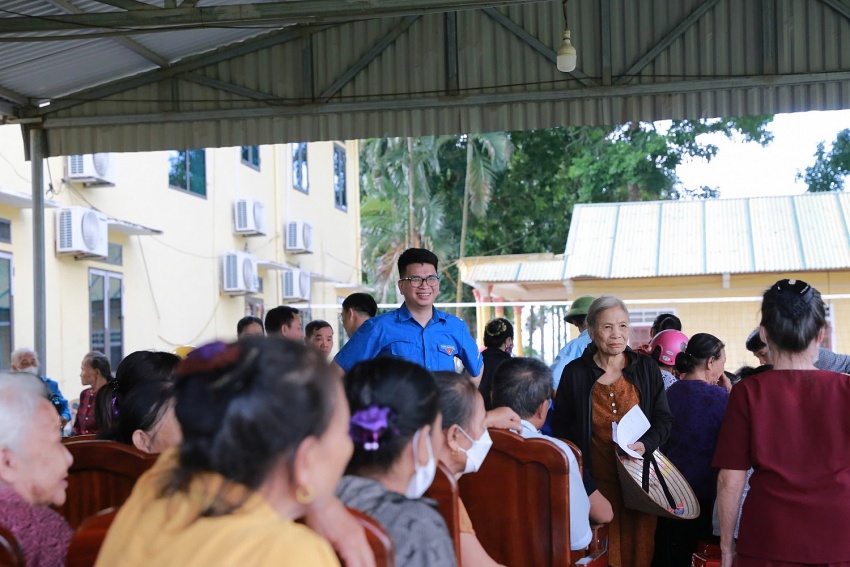 Đoàn Thanh niên PTSC đồng hành tổ chức Chương trình Đoàn Thanh niên PTSC đồng hành tổ chức Chương trình 'Chăm sóc sức khỏe Cộng đồng' tại Hà Tĩnh