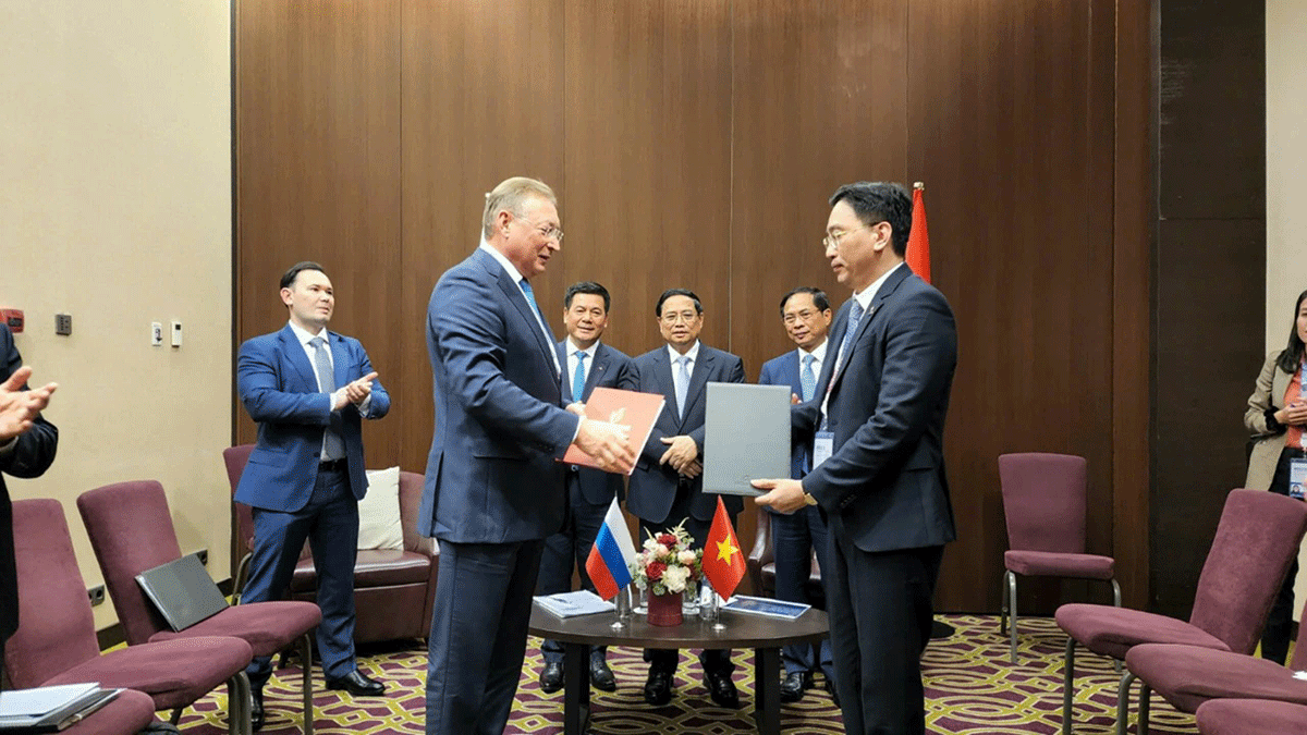 Thủ tướng Phạm Minh Chính chứng kiến Petrovietnam và Zarubezhneft trao văn kiện hợp tác Thủ tướng Phạm Minh Chính chứng kiến Petrovietnam và Zarubezhneft trao văn kiện hợp tác