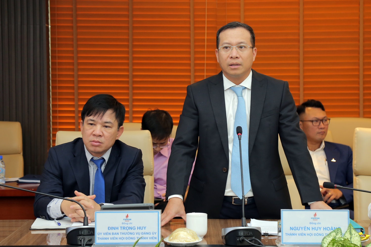 Công bố các quyết định bổ nhiệm lãnh đạo PVEP Công bố các quyết định bổ nhiệm lãnh đạo PVEP