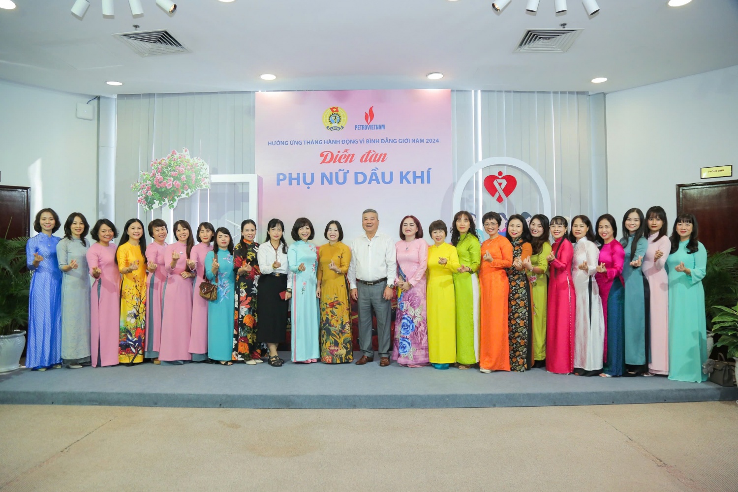 CĐ DKVN tổ chức Hội nghị Vì sự tiến bộ Phụ nữ và công tác Nữ công năm 2024 CĐ DKVN tổ chức Hội nghị Vì sự tiến bộ Phụ nữ và công tác Nữ công năm 2024