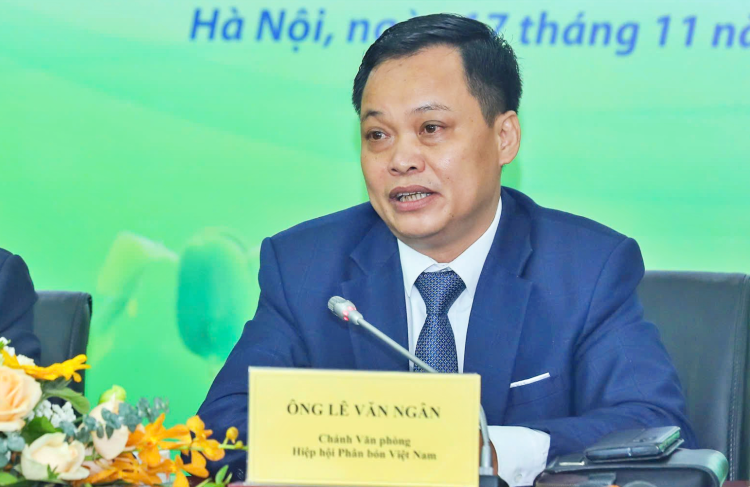 “Không có căn cứ để nói áp thuế GTGT 5% sẽ làm tăng giá phân bón” “Không có căn cứ để nói áp thuế GTGT 5% sẽ làm tăng giá phân bón”