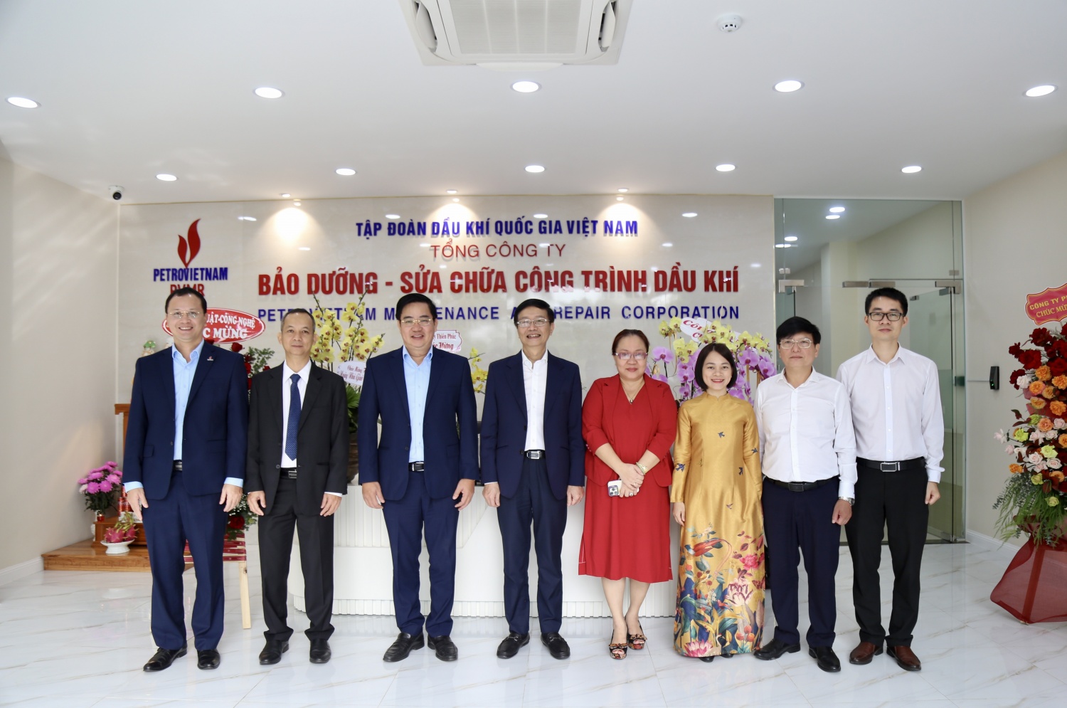 Trao quyết định chuẩn y cán bộ Ủy ban Kiểm tra Đảng ủy và bổ nhiệm các Phó Tổng Giám đốc PVMR PVMR trao quyết định chuẩn y, bổ nhiệm nhiều vị trí nhân sự chủ chốt 5
