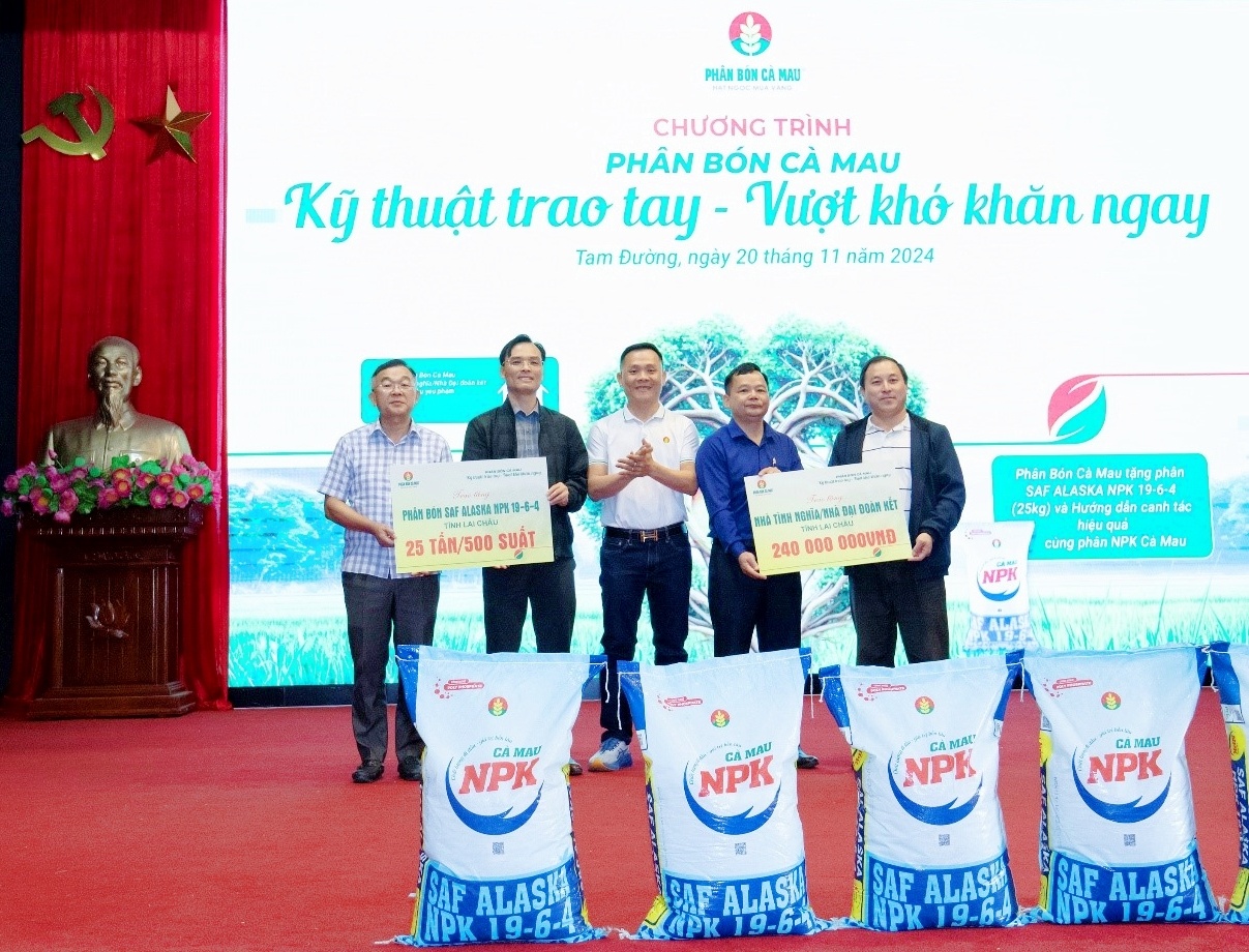 PVCFC xây dựng nhà tình nghĩa tại Lai Châu: Ấm áp và yêu thương PVCFC xây dựng nhà tình nghĩa tại Lai Châu: Ấm áp và yêu thương 2