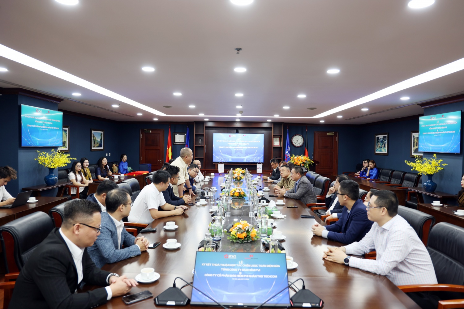 Quang cảnh buổi lễ Quang cảnh buổi lễ