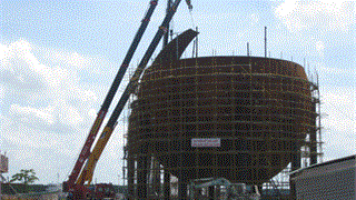 Petroleum engineering and construction service